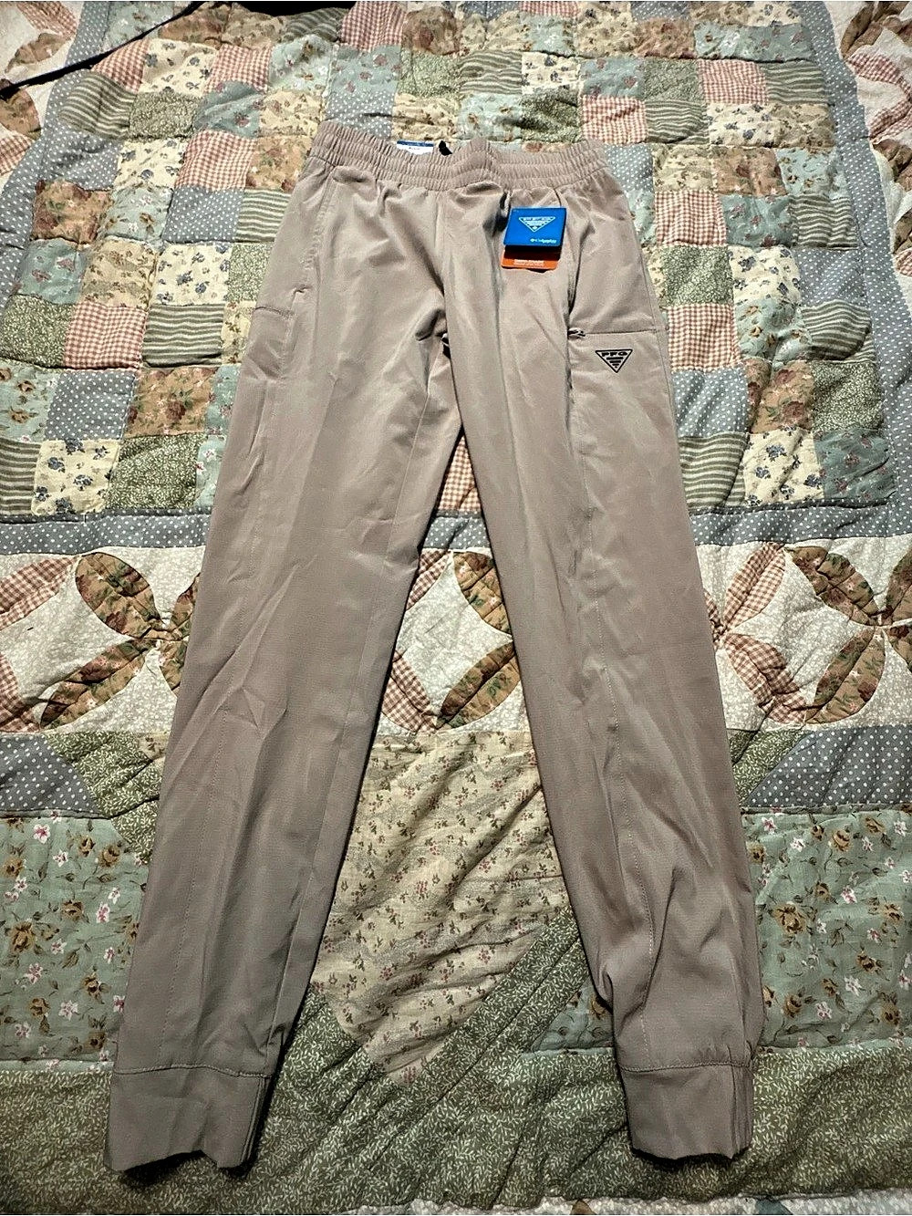 Columbia PFG Beige Jogger Pants Size XS NWT